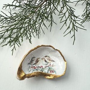 NWT Small Decorative Winter Birds 3” Oyster Shell